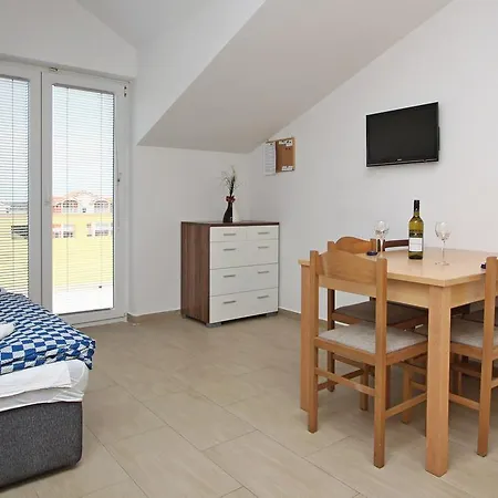 Apartments Jasmina Novaglia Esterno foto